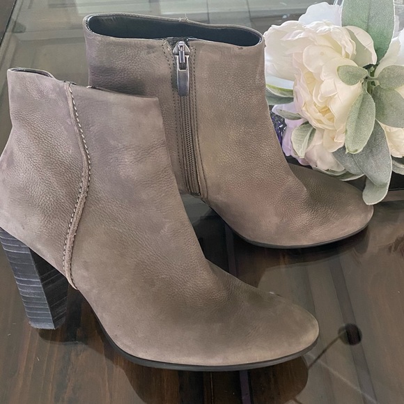 Ecco Shoes - Ecco Suede Boots